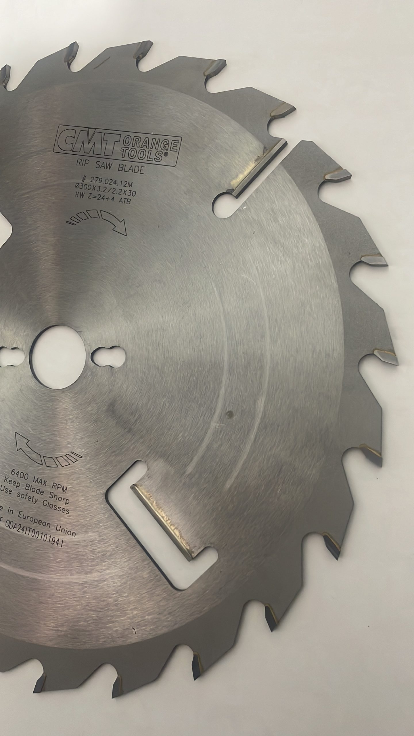 9DFF380E-D090-4D87-80BE-0479D63FBE78